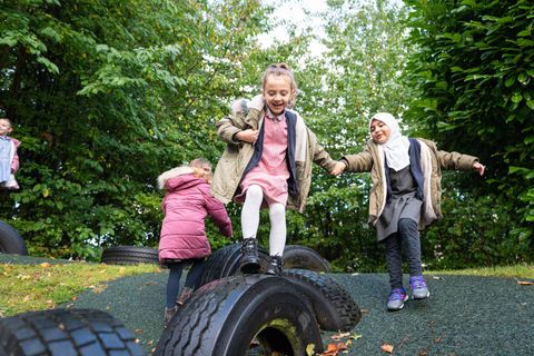 Early Years Foundation Stage Teaching Assistant - Level 3, Sheffield ...