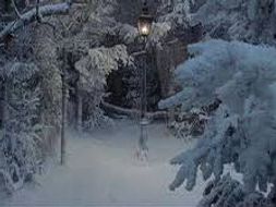 AQA ENGLISH LANGUAGE PAPER 1 REVISION QUESTION 4 USING LION, WITCH AND WARDROBE