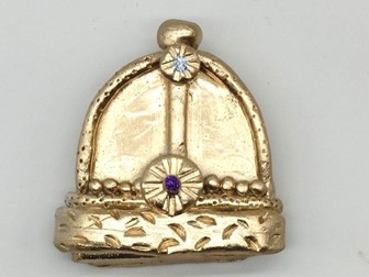 How to make a clay crown