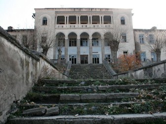 Journey to Georgia: Vale Town: Where We Live