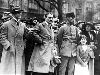 How significant was the threat of the Munich Putsch on the Weimar Republic in 1923?