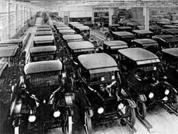 ford t model assembly line