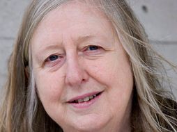 Eiléan Ní Chuilleanáin. 5 poems. Summaries and analysis.
