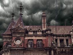 Creative Writing- Gothic, ghosts and Haunted Houses