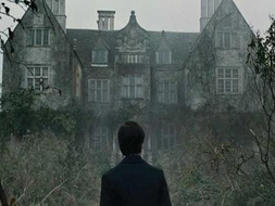 FIVE READING COMPREHENSIONS. THE WOMAN IN BLACK. WITH ANSWERS.