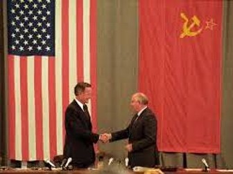How did the Cold War end and the Soviet Union collapse?