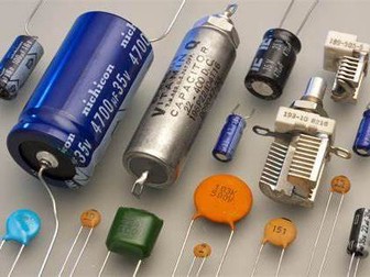 OCR Physics introduction to capacitors