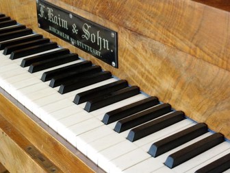 MUSIC PLAYER 10  SIMPLE PIANO MUSIC