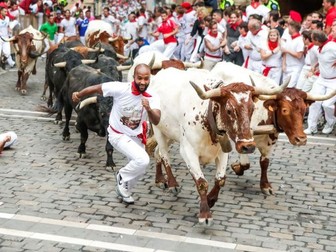 Spanish Festivals : San Fermin