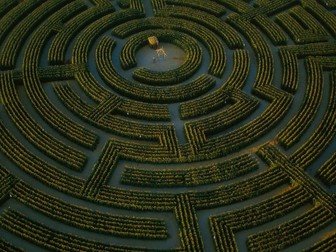 DIRECCIONES (Asking for directions in SPANISH) (DOUBLE LESSON)