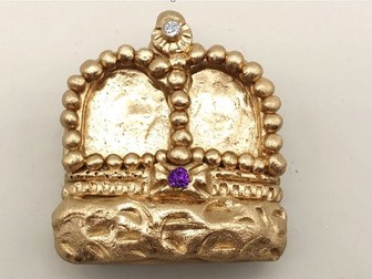 How to make a clay crown